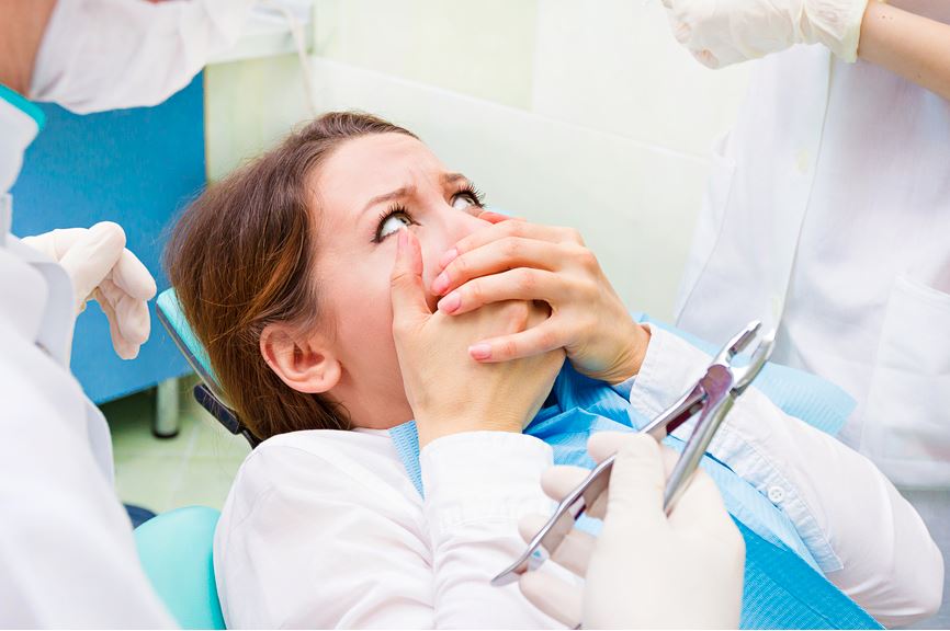 تأثیر ناخودآگاه کار کردن با بیماران پراسترس بر دندان‌پزشک