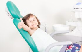 آسیب‌شناسی رفتار دندان‌پزشک در ویدئوی معروف به «کودک آزاری در دندان‌پزشکی»