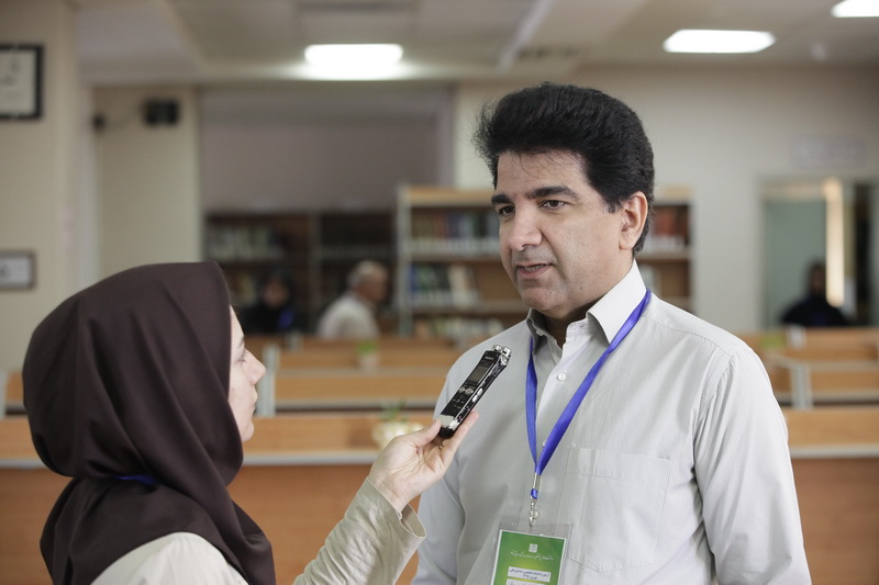 گفتگو با دکتر آرش منصوریان، دبیر اجرایی سی و دومین آزمون دانشنامه تخصصی دندانپزشکی