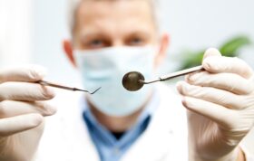 درباره ماسک زدن دندانپزشکان