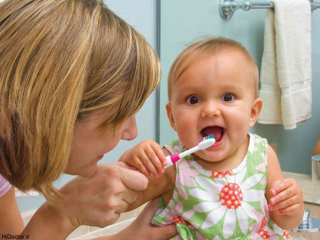 اولین ویزیت دندانپزشکی کودک، قبل از یک‌ سالگی